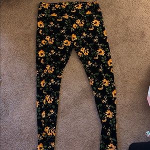 Lularoe t&c leggings